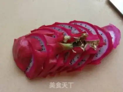 Make Flamingo strawberry step 1