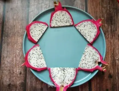 Make Flamingo strawberry step 2