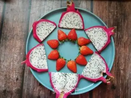 Make Flamingo strawberry step 5