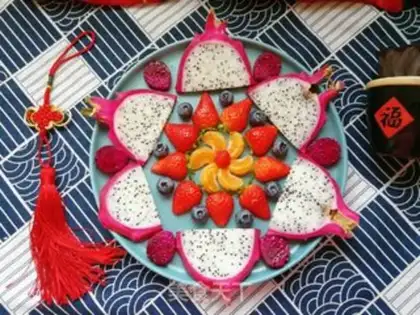 Make Flamingo strawberry step 11