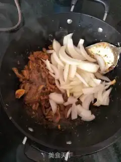 Make The onions are burning up step 6