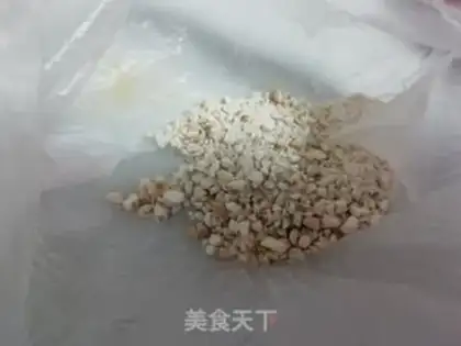 Make Queens of Hong Kong step 1