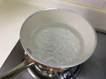 Make Cinnamon bouquet step 1