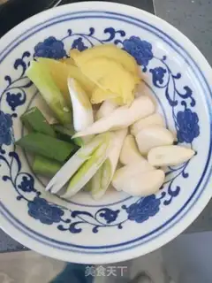 Make Chicken stew mushrooms step 1