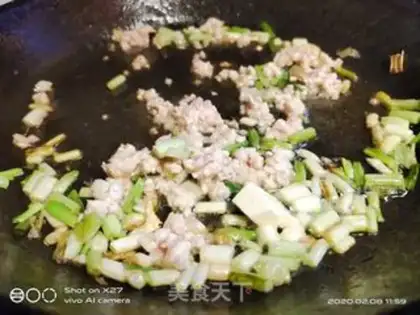 Make Onion tofu step 1