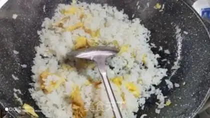 Make Shrimp rice step 11