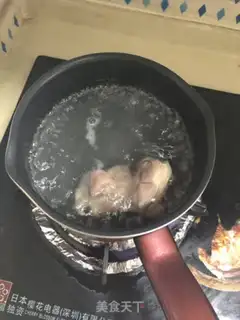 Make Red and green and pig