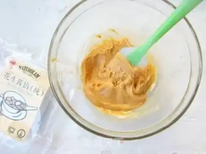 Make Peanut oatmeal step 1