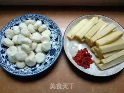 Make Sugar cane horse hoof water step 0