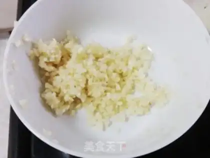 Make Garlic scallops step 0