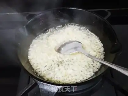 Make Garlic scallops step 1