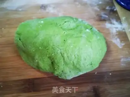 Make Spinach rose rolls step 5