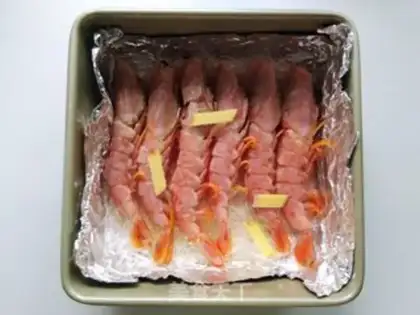 Make Garlic fans roast shrimp step 6