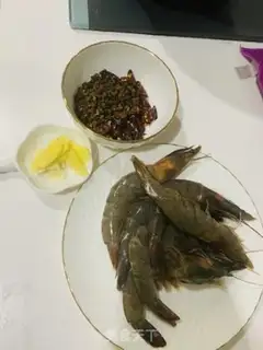 Make Spicy shrimp step 0