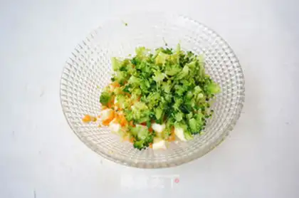 Make Orchid egg sandwich step 3