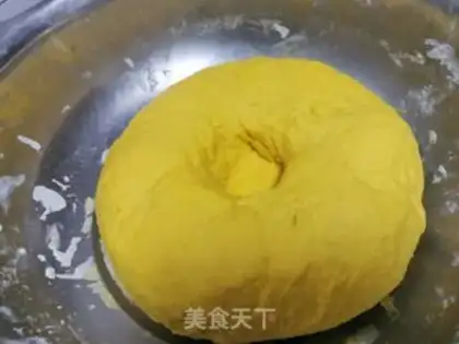 Make Pumpkin buns step 4