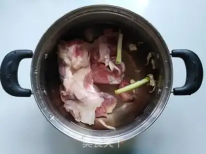 Make Sour beef stew step 1