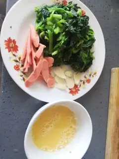 Make Spinach omelet soup step 0