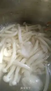Make Fishball, white mushroom soup step 3