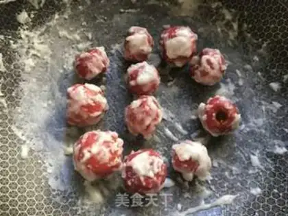 Make A snowball step 9