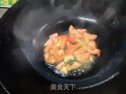 Make Tomato egg noodles step 0