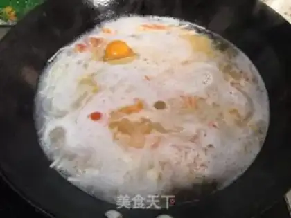 Make Tomato egg noodles step 4
