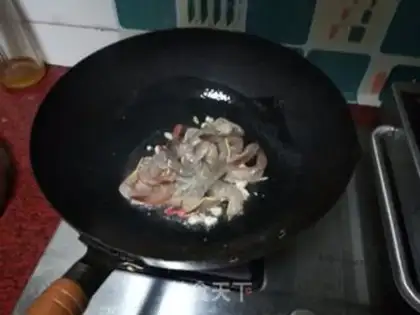 Make Barbecue roll shrimp step 4