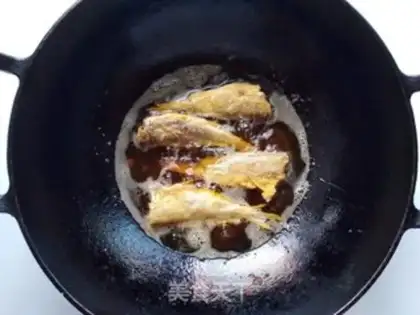 Make Dried yellow fish step 5