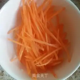 Make Carrot and spinach fans step 0