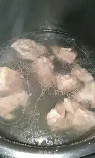 Make Pork soup step 1