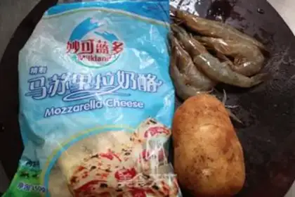 Make Cheese potato shrimp step 0