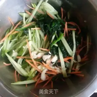 Make Carrot and spinach fans step 3