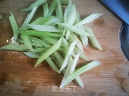 Make X-O SAUCE SHRIMP step 1