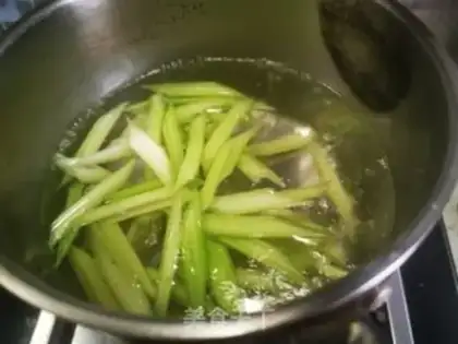 Make X-O SAUCE SHRIMP step 2