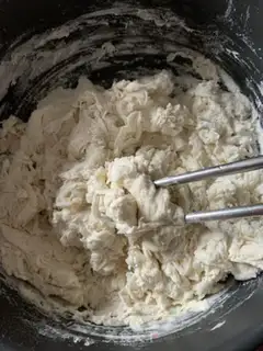 Make Roach and pork pie step 0