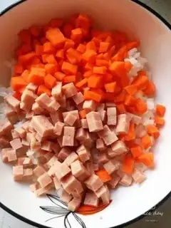 Make Gold rice omelet step 2