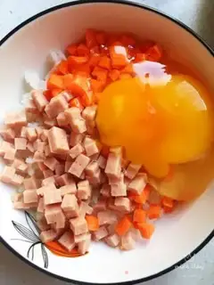 Make Gold rice omelet step 3