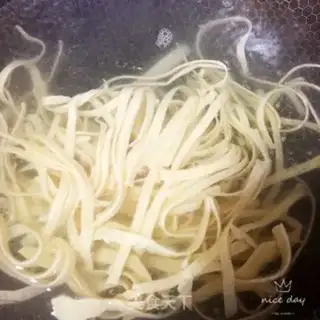 Make Seaweed bean skin step 2