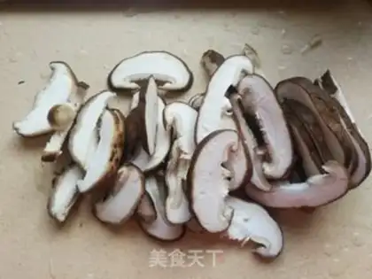 Make Dutch carrot fried mushrooms step 1