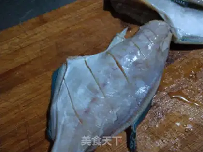 Make Turkish-fried fish step 1