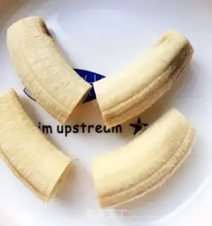 Make Banana oats step 1