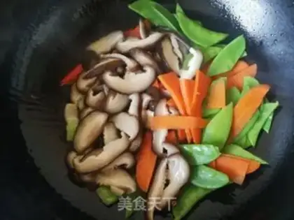Make Dutch carrot fried mushrooms step 7