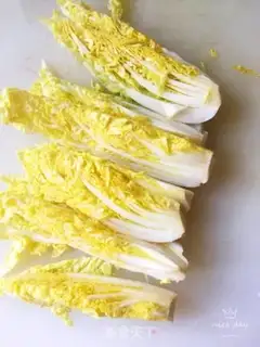 Make Shrimp skin fan doll food step 10