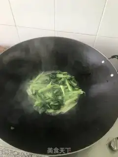 Make Shrimp skin fan doll food step 12