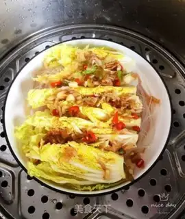 Make Shrimp skin fan doll food step 13