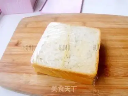 Make Red bean-cracker toast step 4