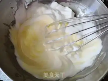 Make Strawberry cream cake step 9