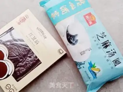 Make Sesame soup with red bean soup step 0