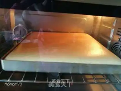 Make Strawberry cream cake step 12