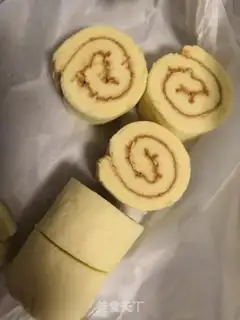 Make Strawberry cream cake step 15